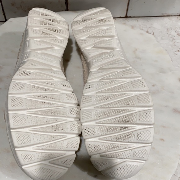 Skechers Eyelet Lace Shoes - Picture 5 of 5